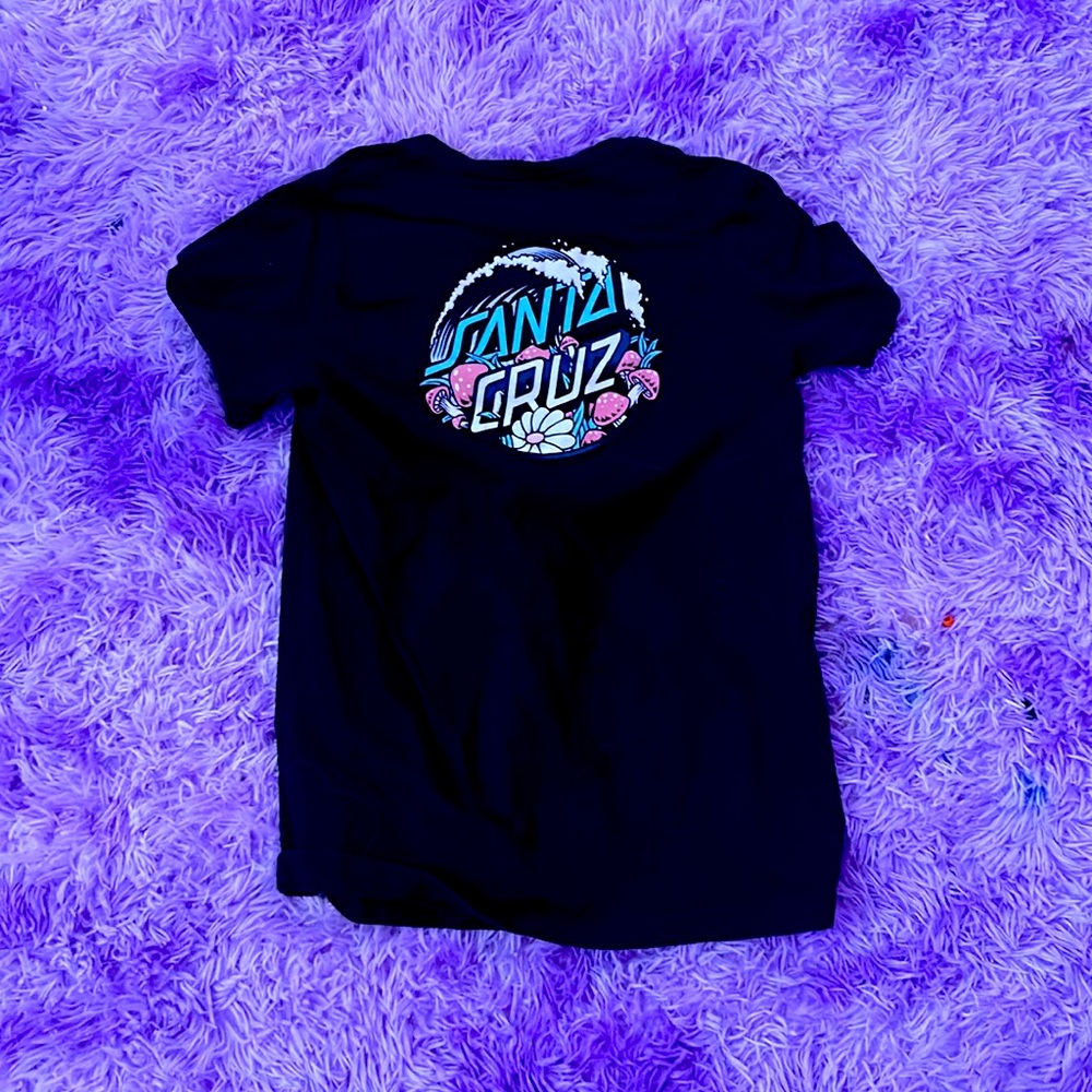 Black Santa Cruz T shirt